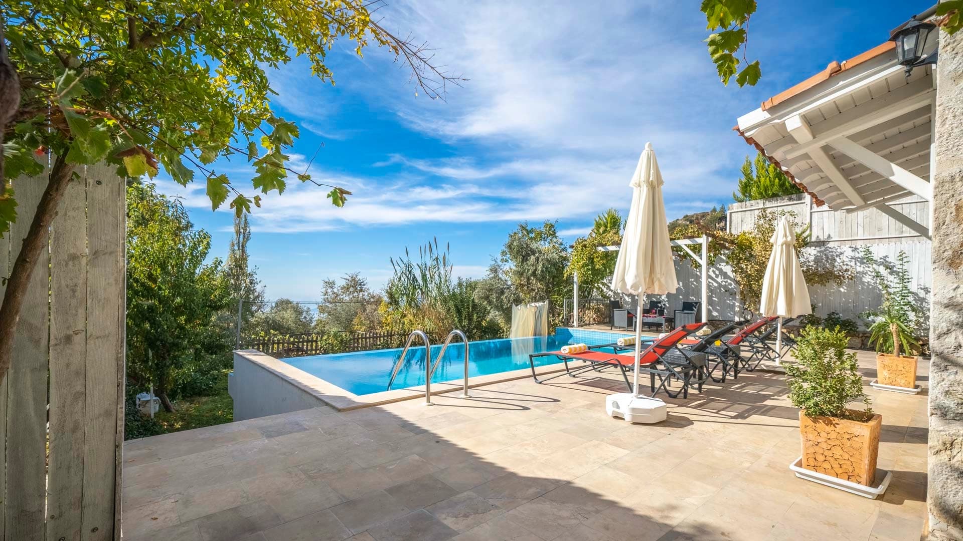 Villa Taş Ev Korunaklı Havuz 43