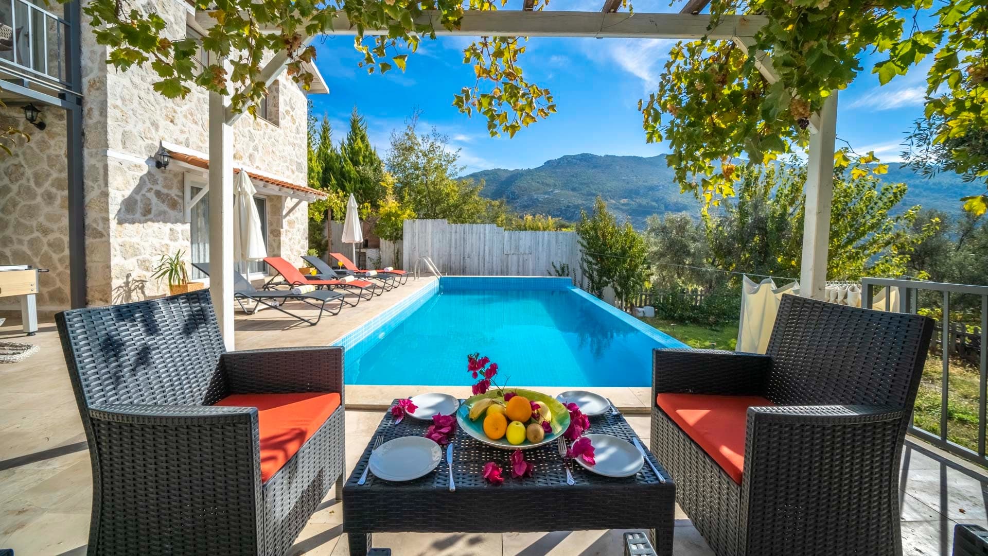 Villa Taş Ev Korunaklı Havuz 71