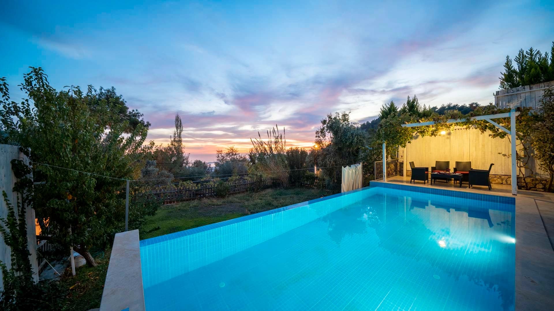 Villa Taş Ev Korunaklı Havuz 23