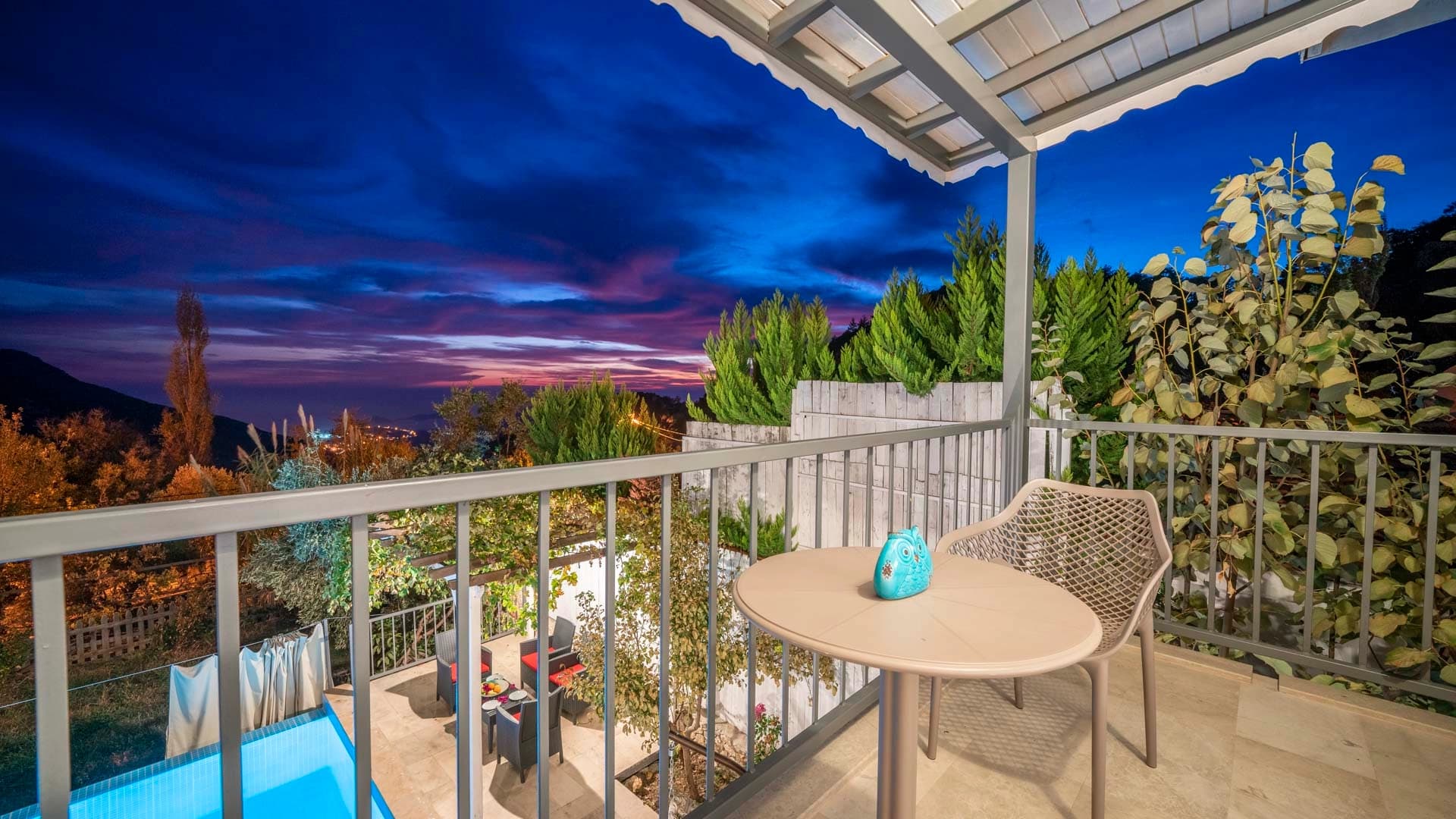 Villa Taş Ev Korunaklı Havuz 65