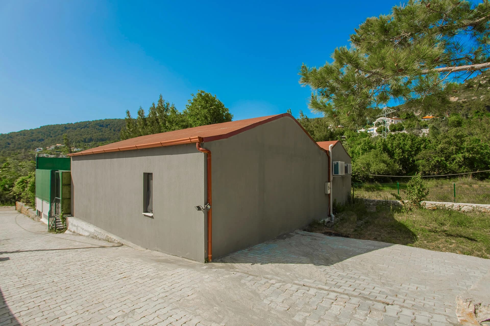 Villa Derin Korunaklı Havuz 36