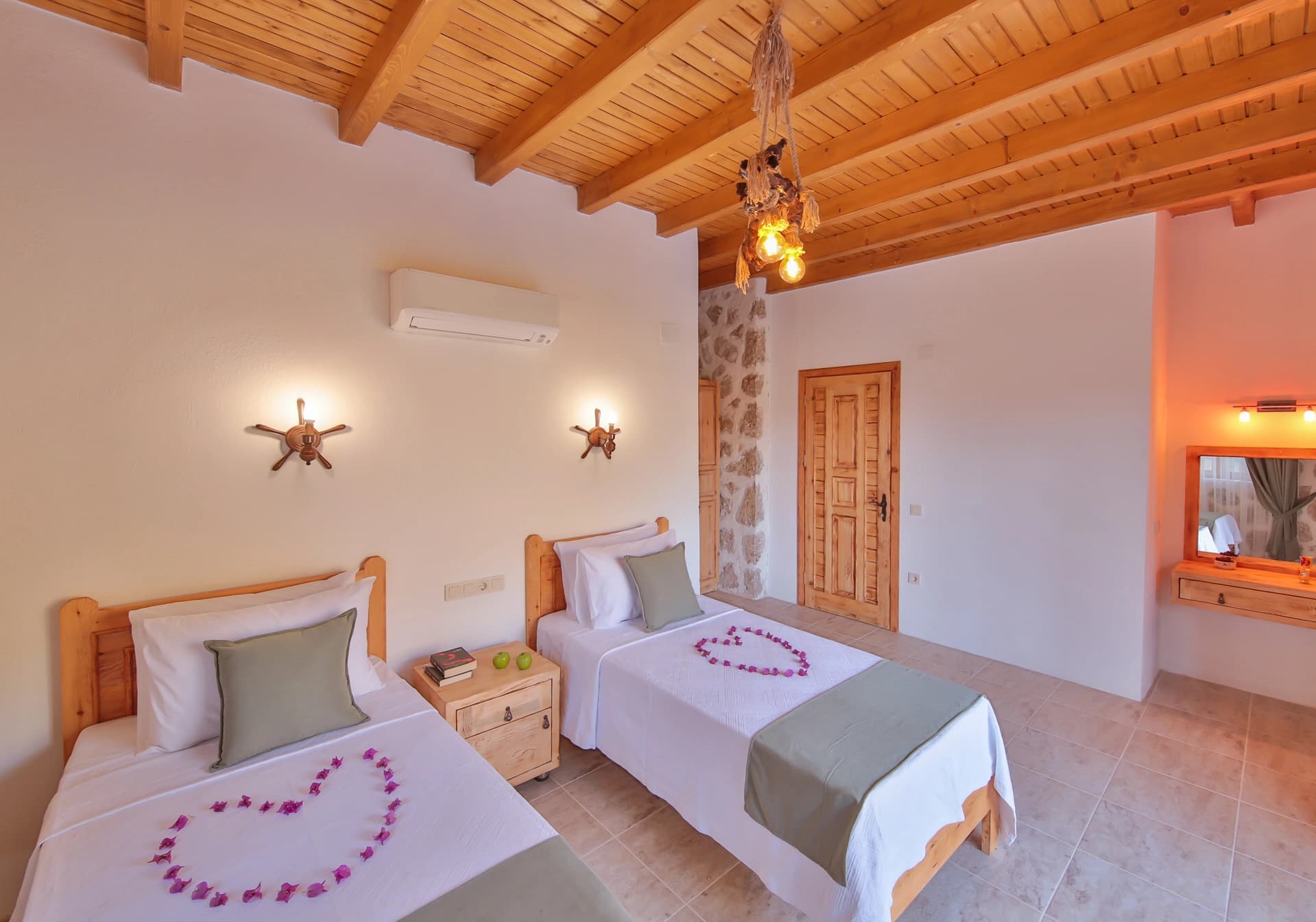 Villa Aslan Korunaklı Havuz 86