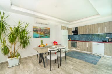 Villa Leonardo Korunaklı Havuz 67