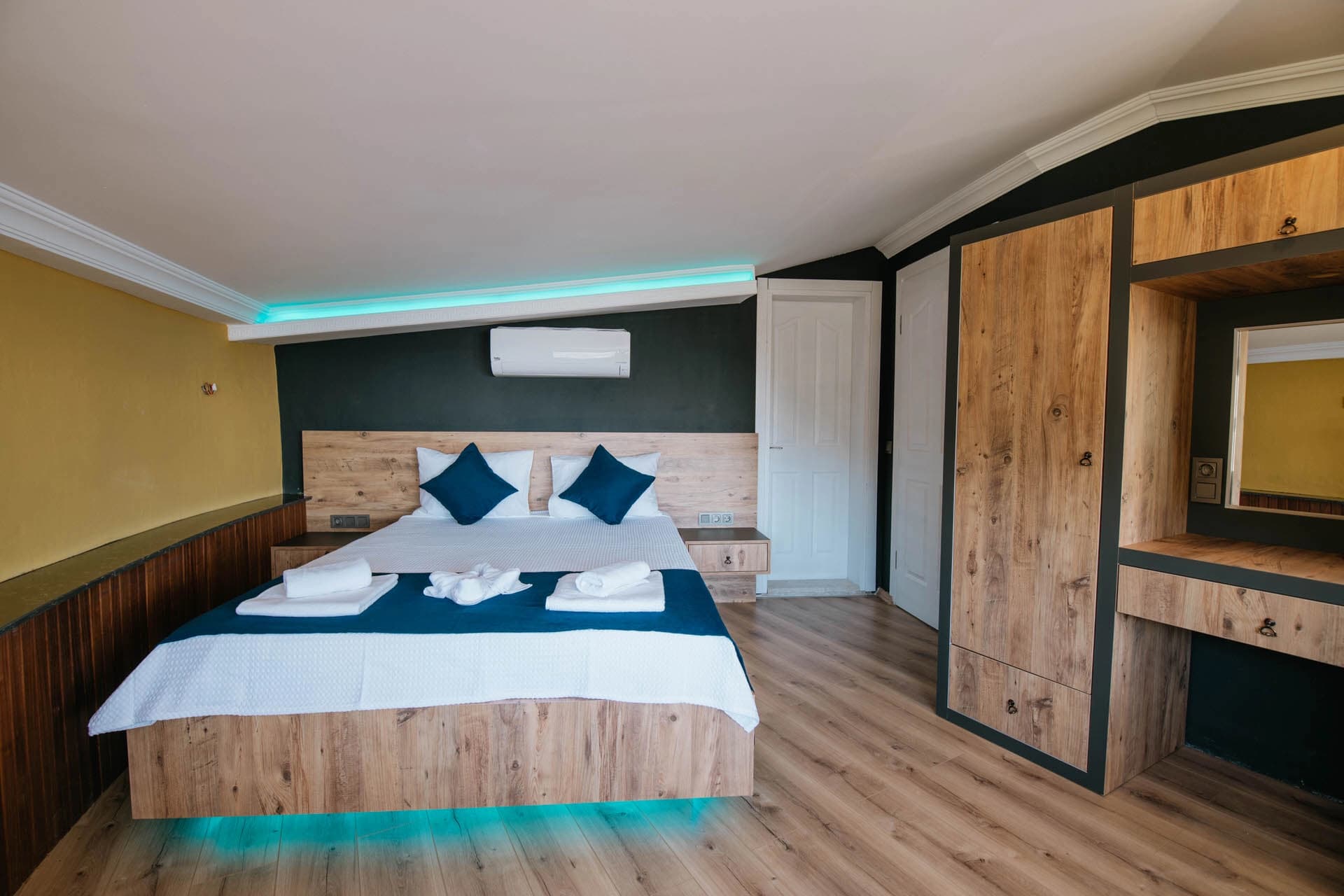 Likya Çatı Apart Kalkan 82