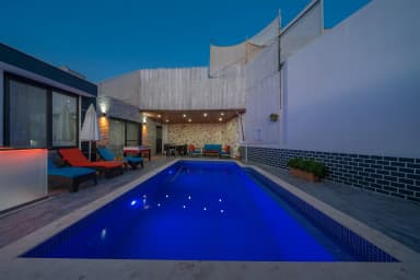 Villa Yasin Korunaklı Havuz 70