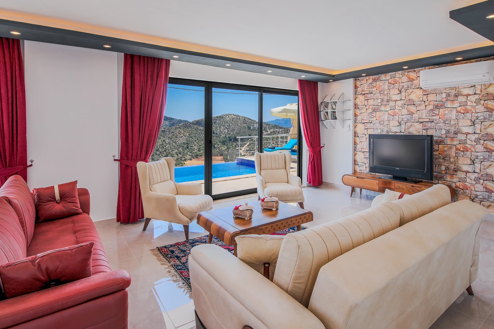 Villa Despina Korunaklı Havuz 80