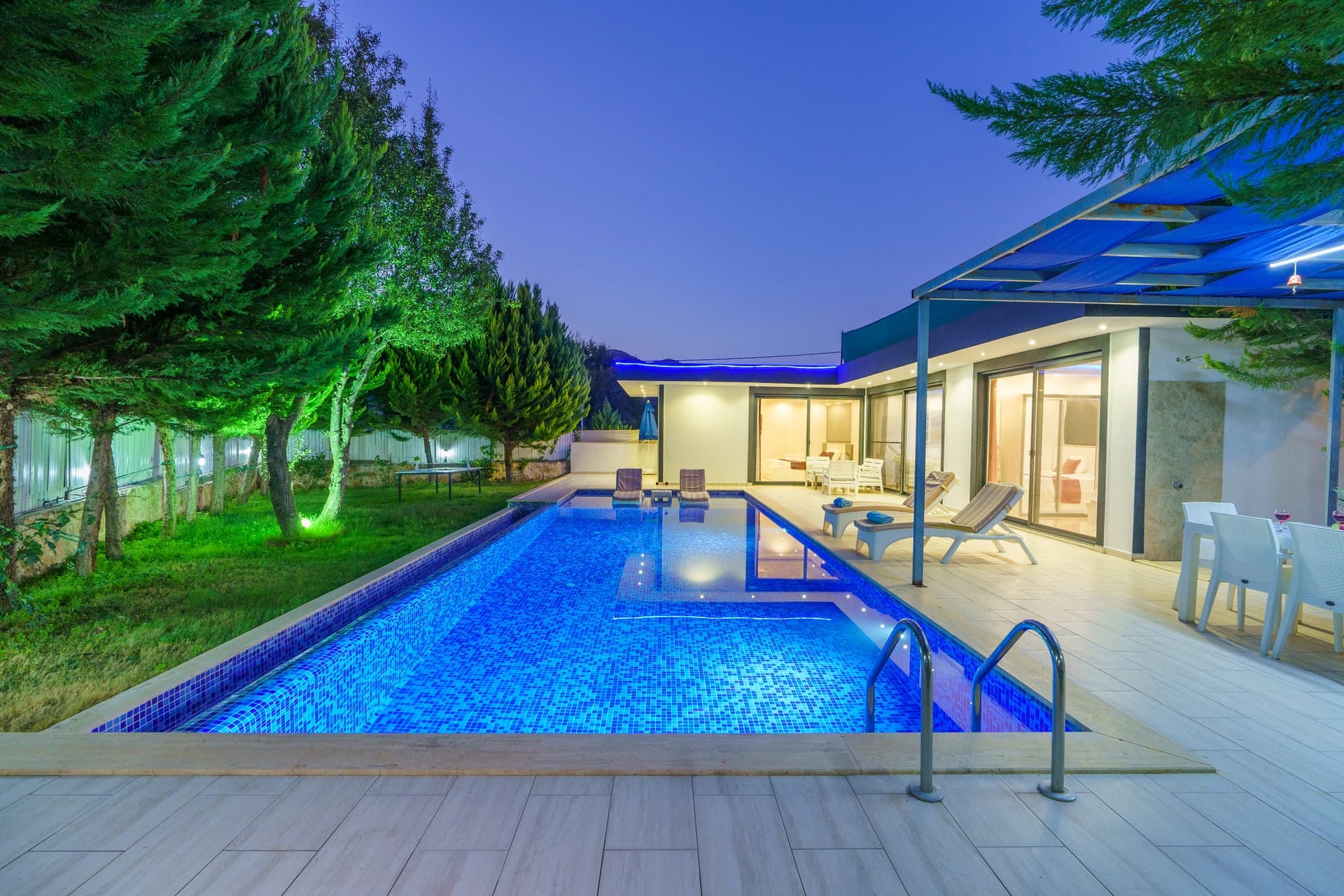 Villa Saha Korunaklı Havuz 83