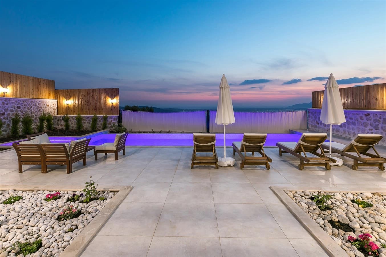 Villa Lavinia Korunaklı Havuz 58