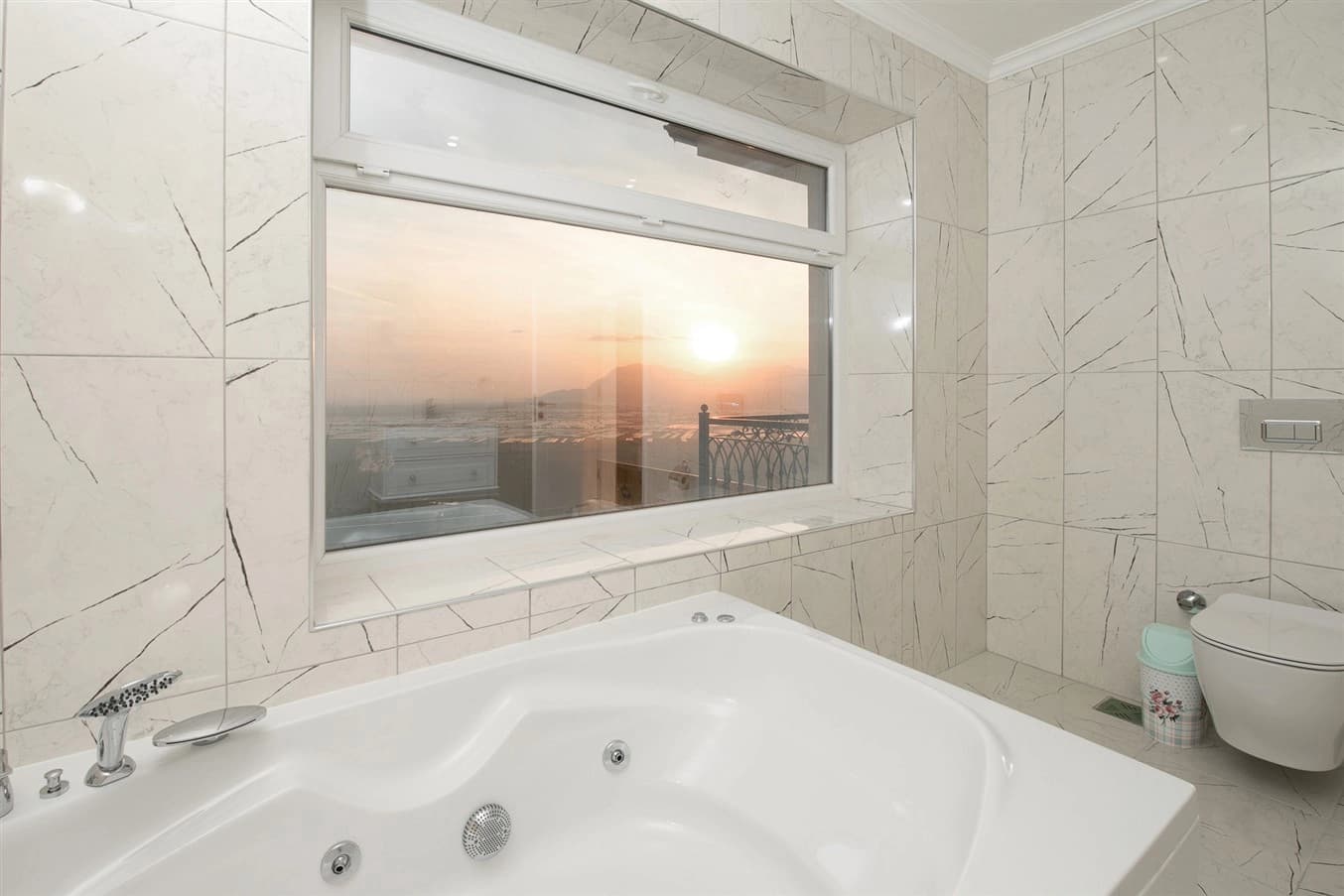 Villa Lavinia Korunaklı Havuz 52