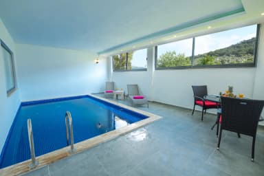 Villa Nar Çiçeği Korunaklı Havuz 41