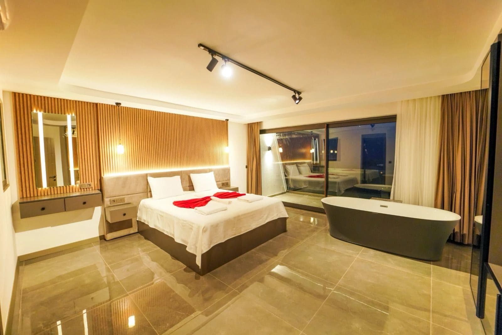 Villa New Ada Isıtmalı Havuz 74