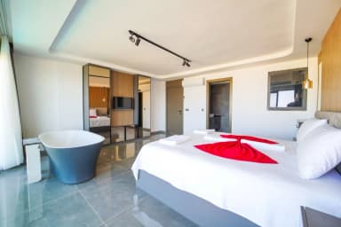 Villa New Ada Isıtmalı Havuz 60