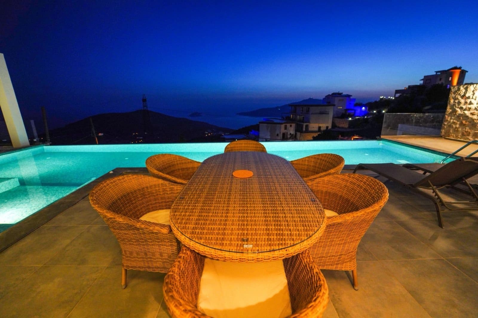 Villa New Ada Isıtmalı Havuz 86