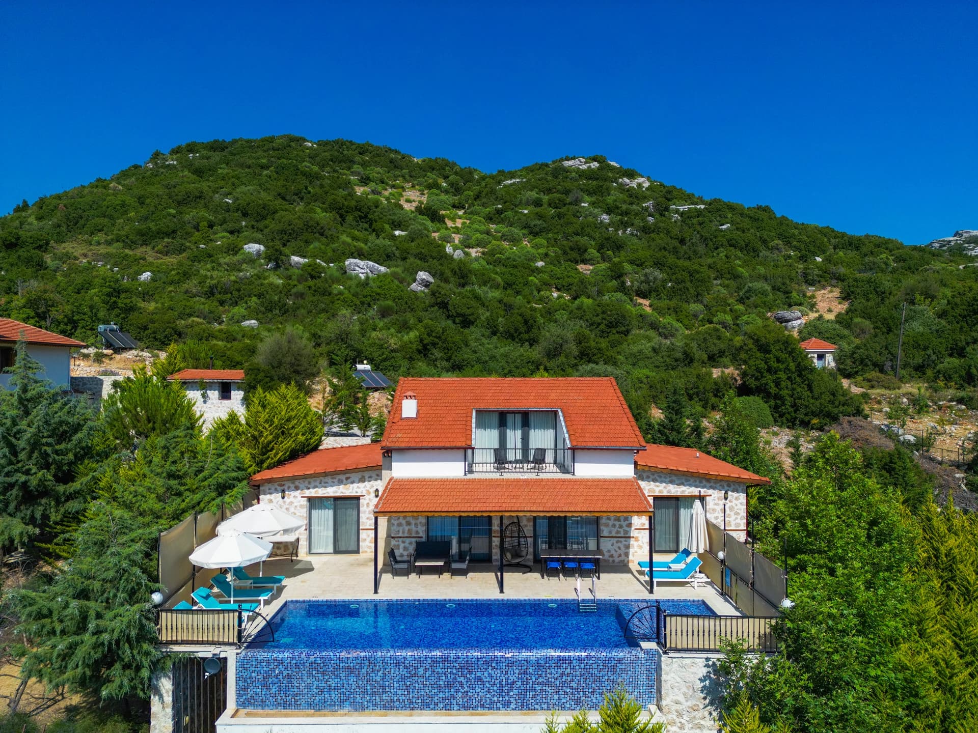 Villa Ev May Korunaklı Havuz 53