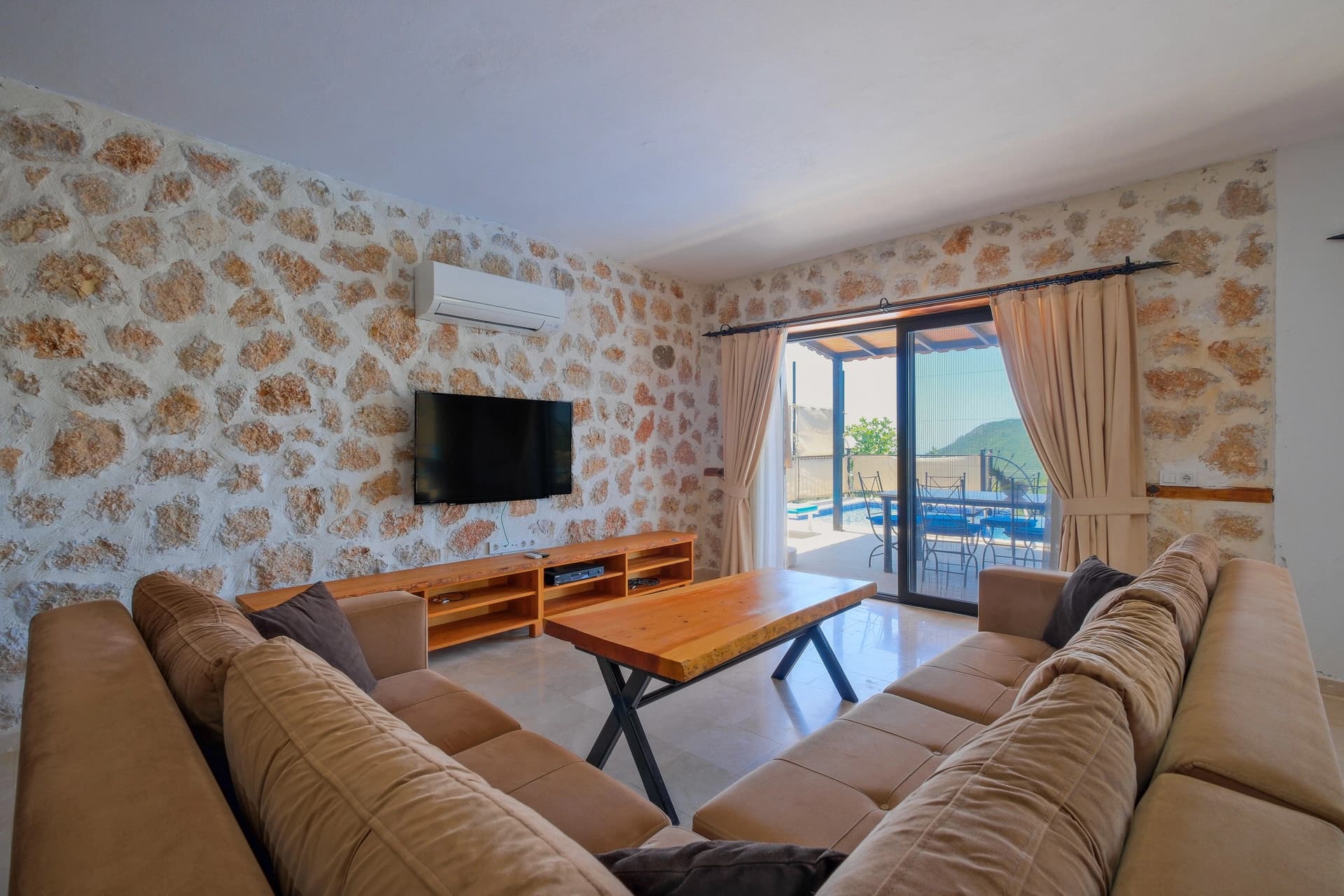 Villa Ev May Korunaklı Havuz 51