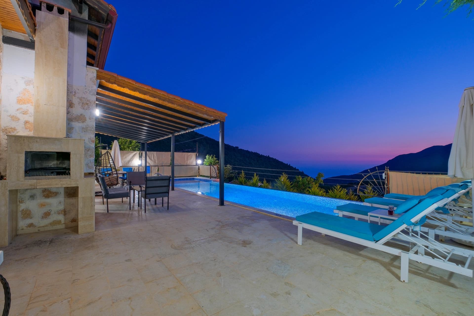 Villa Ev May Korunaklı Havuz 23