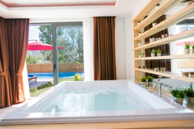Villa Half Moon One Korunaklı Havuz 72