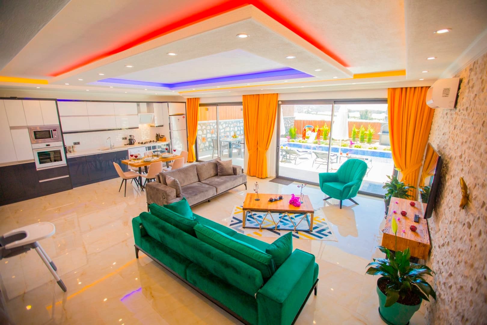 Villa Mirena Korunaklı Havuz 79