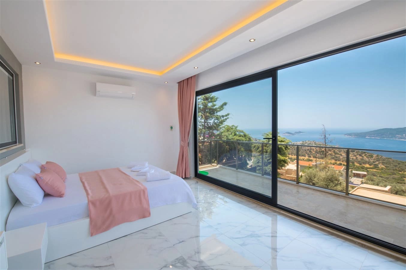 Villa Arcadia Korunaklı Havuz 94