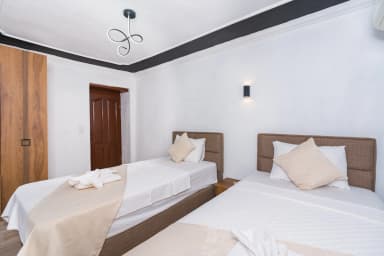 Villa Can Sarıbelen Korunaklı Havuz 10