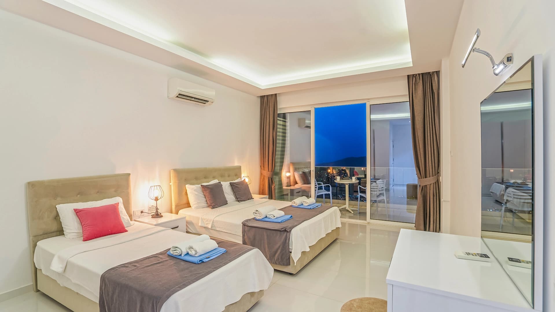 Villa Merit Crystal Korunaklı Havuz 88