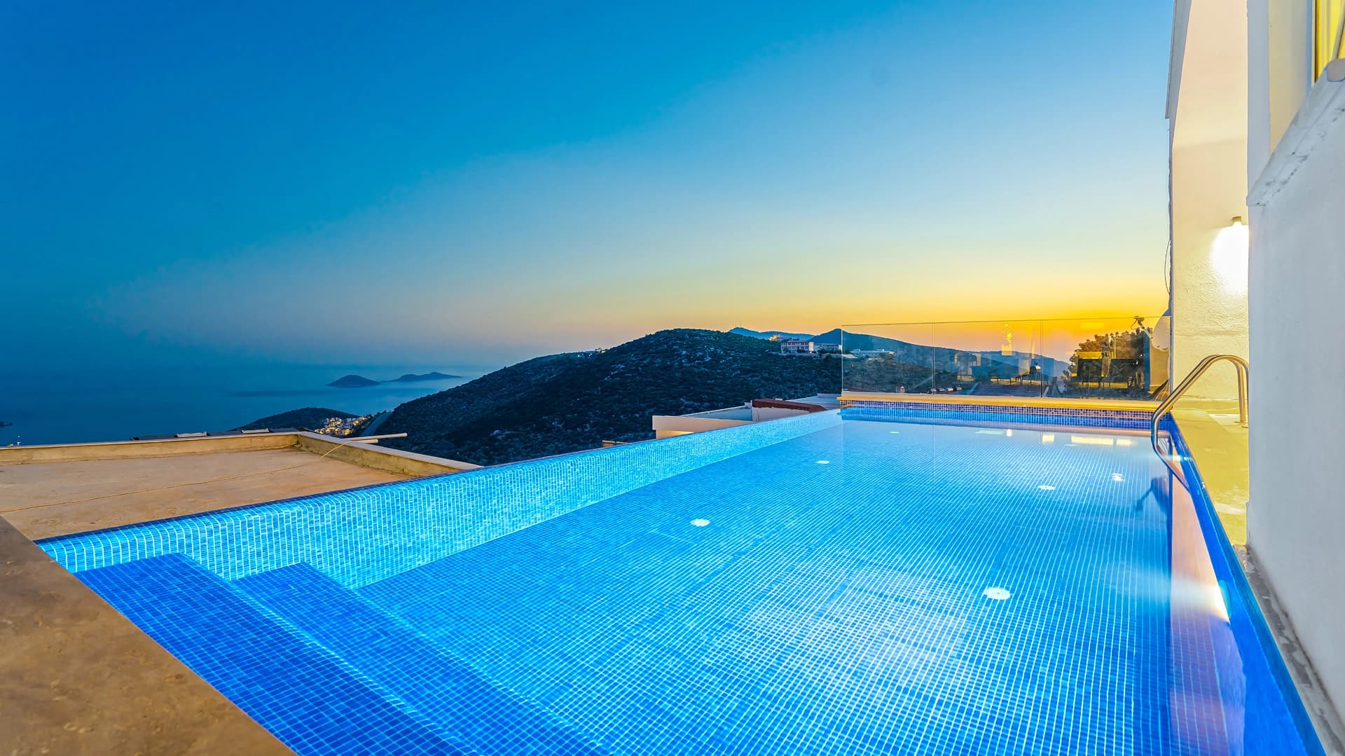 Villa Merit Natural Korunaklı Havuz 44