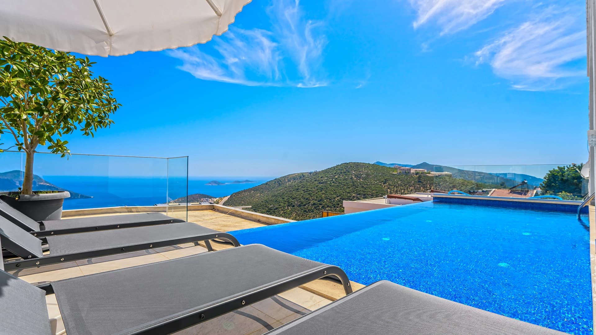 Villa Merit Natural Korunaklı Havuz 36