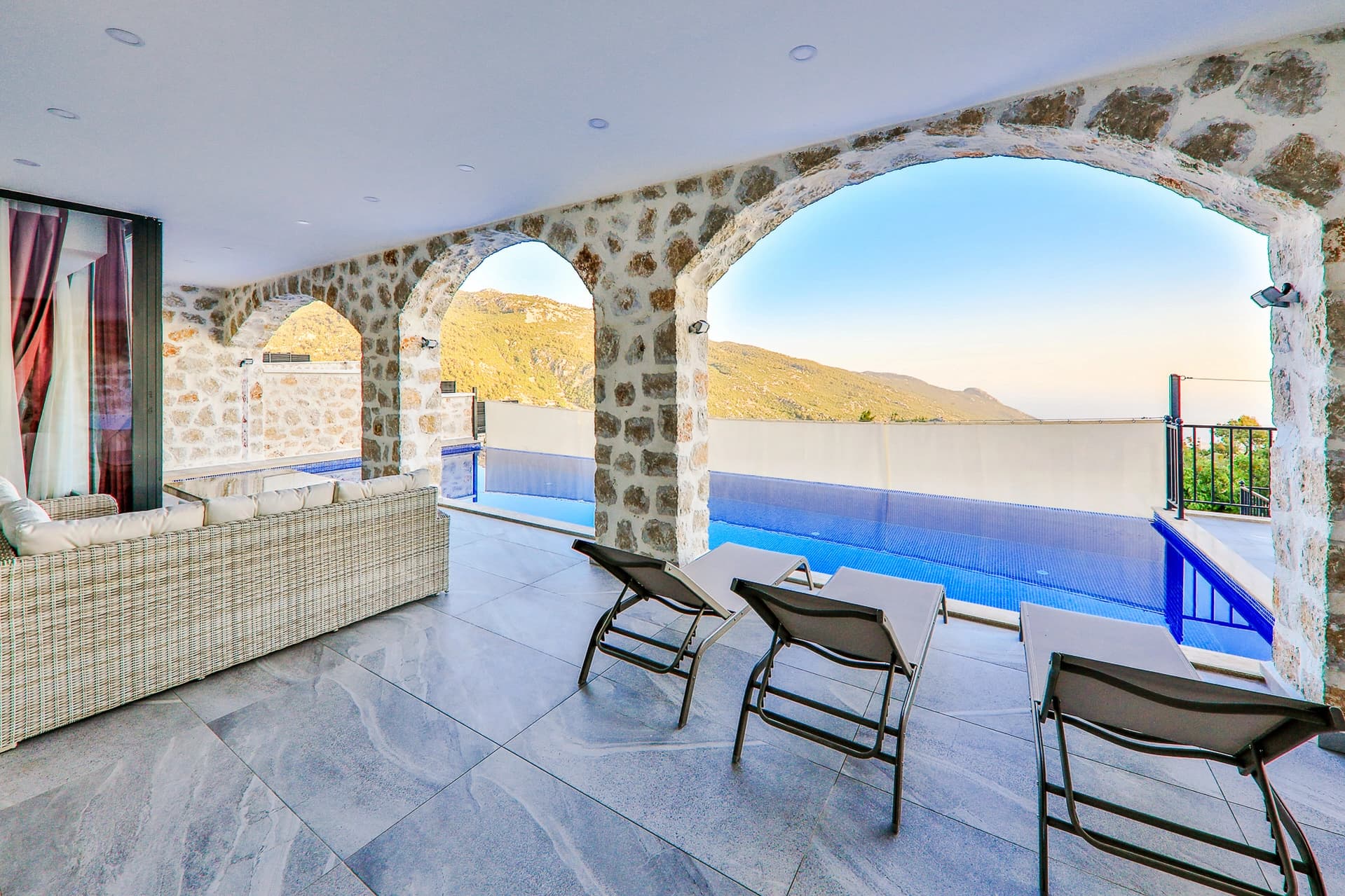 Villa Royal Hills 4 İslamlar 57