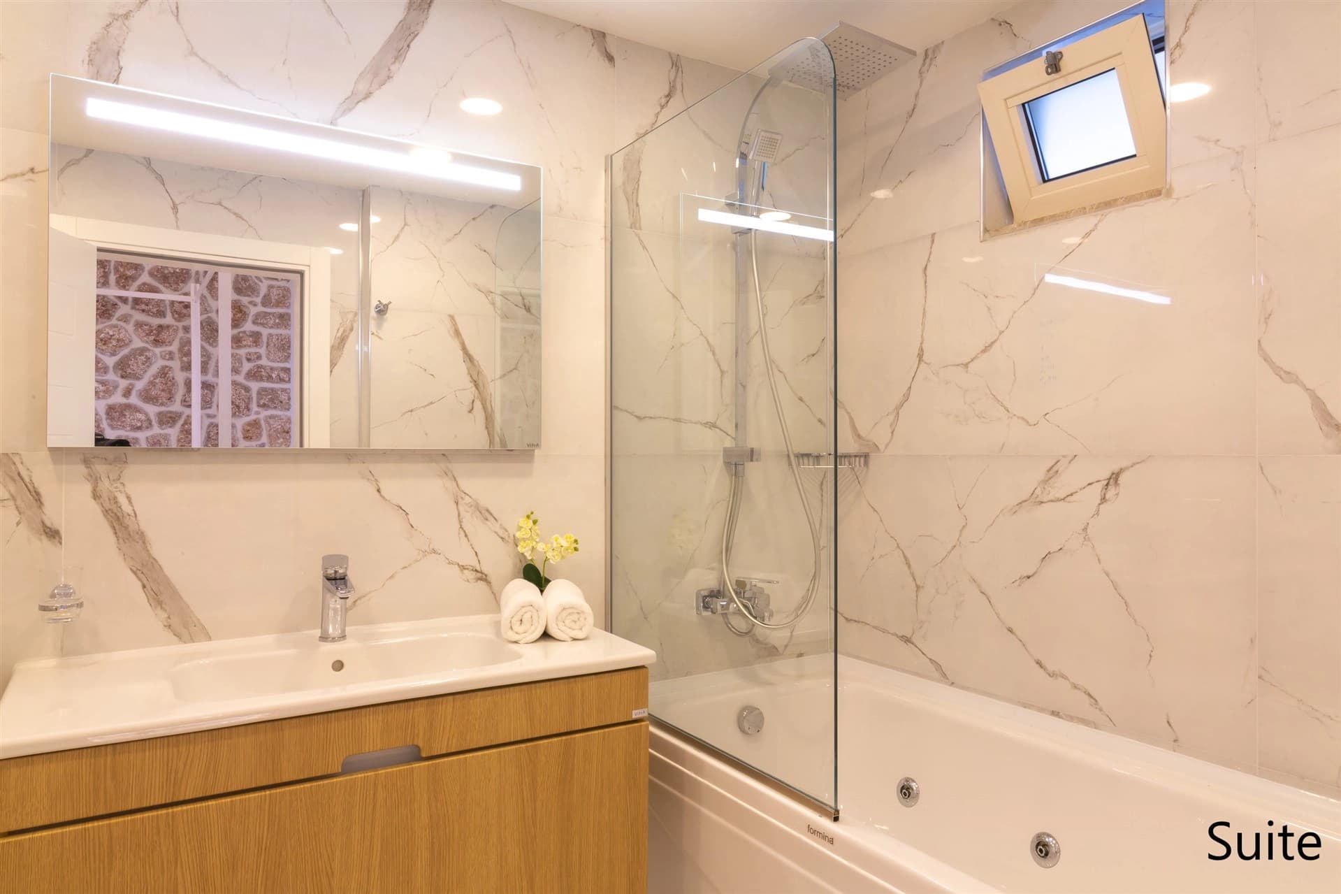 Suit La Mer Korunaklı Havuz 98