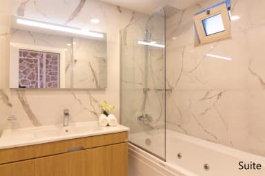 Suit La Mer Korunaklı Havuz 98