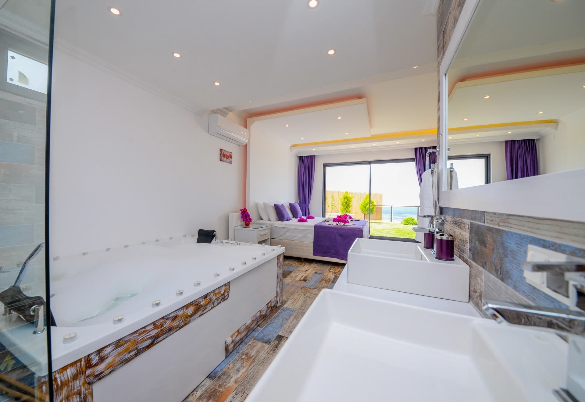 Villa Neco Korunaklı Havuz 25