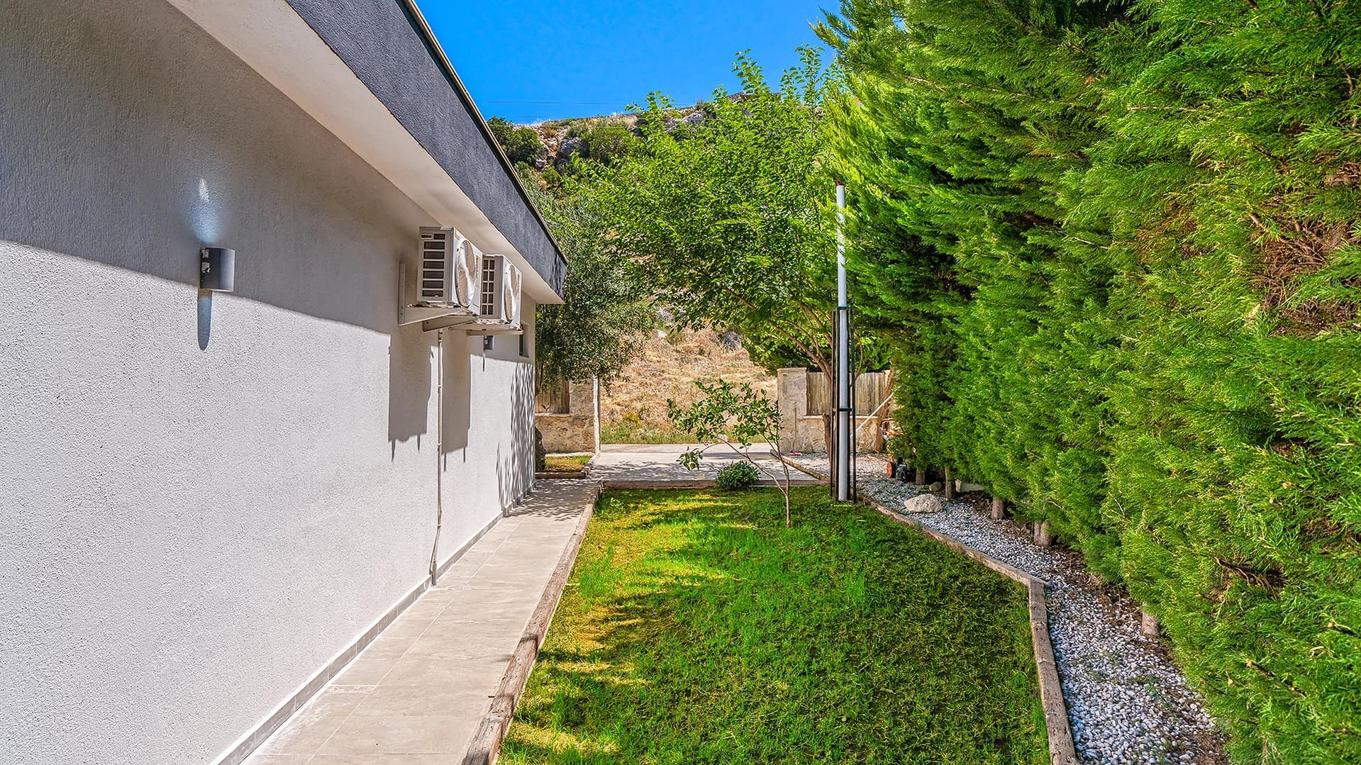 Villa Neco Korunaklı Havuz 63