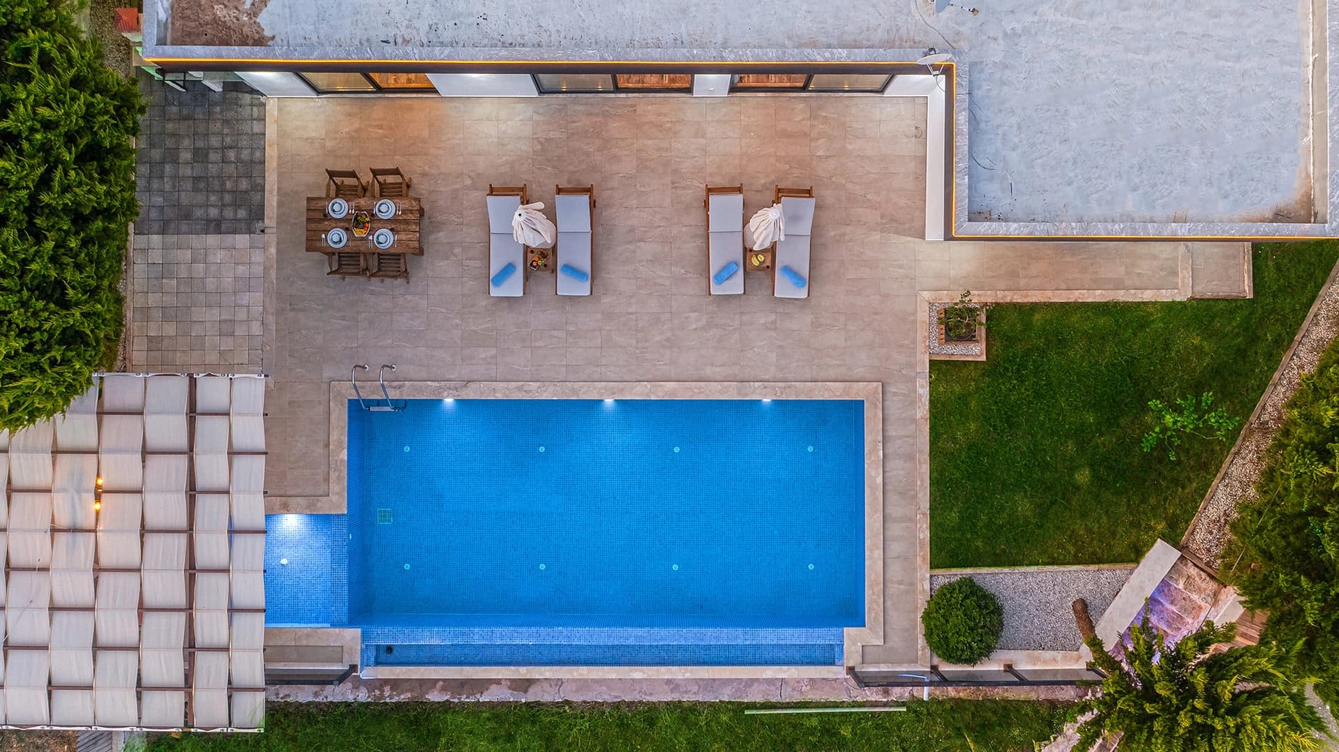 Villa Neco Korunaklı Havuz 87