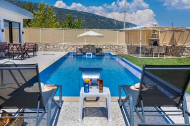 Villa Guru Korunaklı Havuz 55