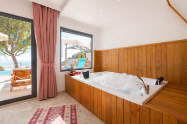 Villa Aklar Korunaklı Havuz 44