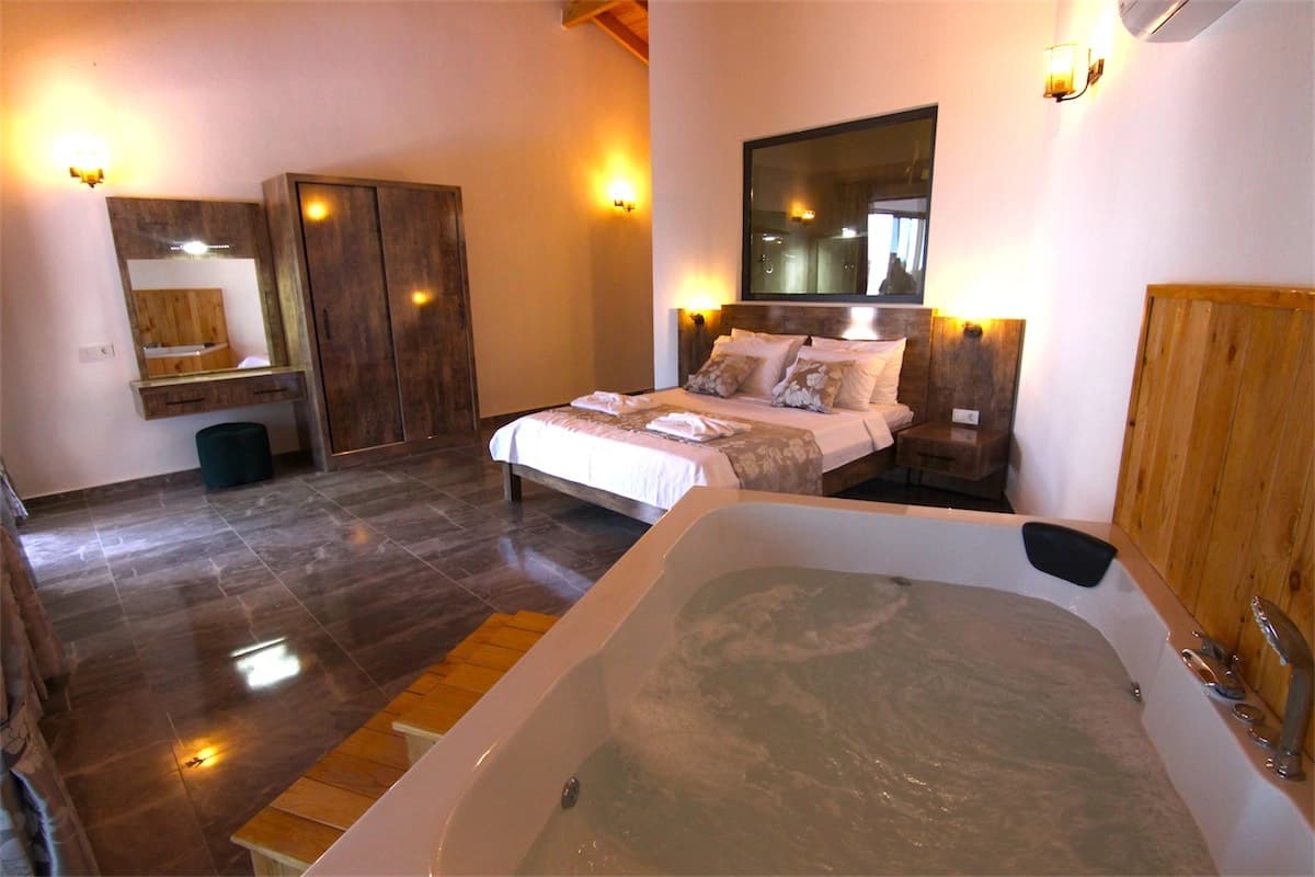 Villa Myra Korunaklı Havuz 85