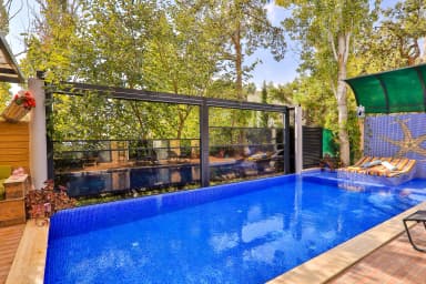 Villa Florya Korunaklı Havuz 29