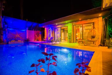 Villa Florya Korunaklı Havuz 57