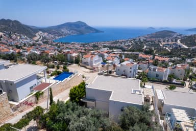 Villa Lumiere 2 Özel Havuzlu 40