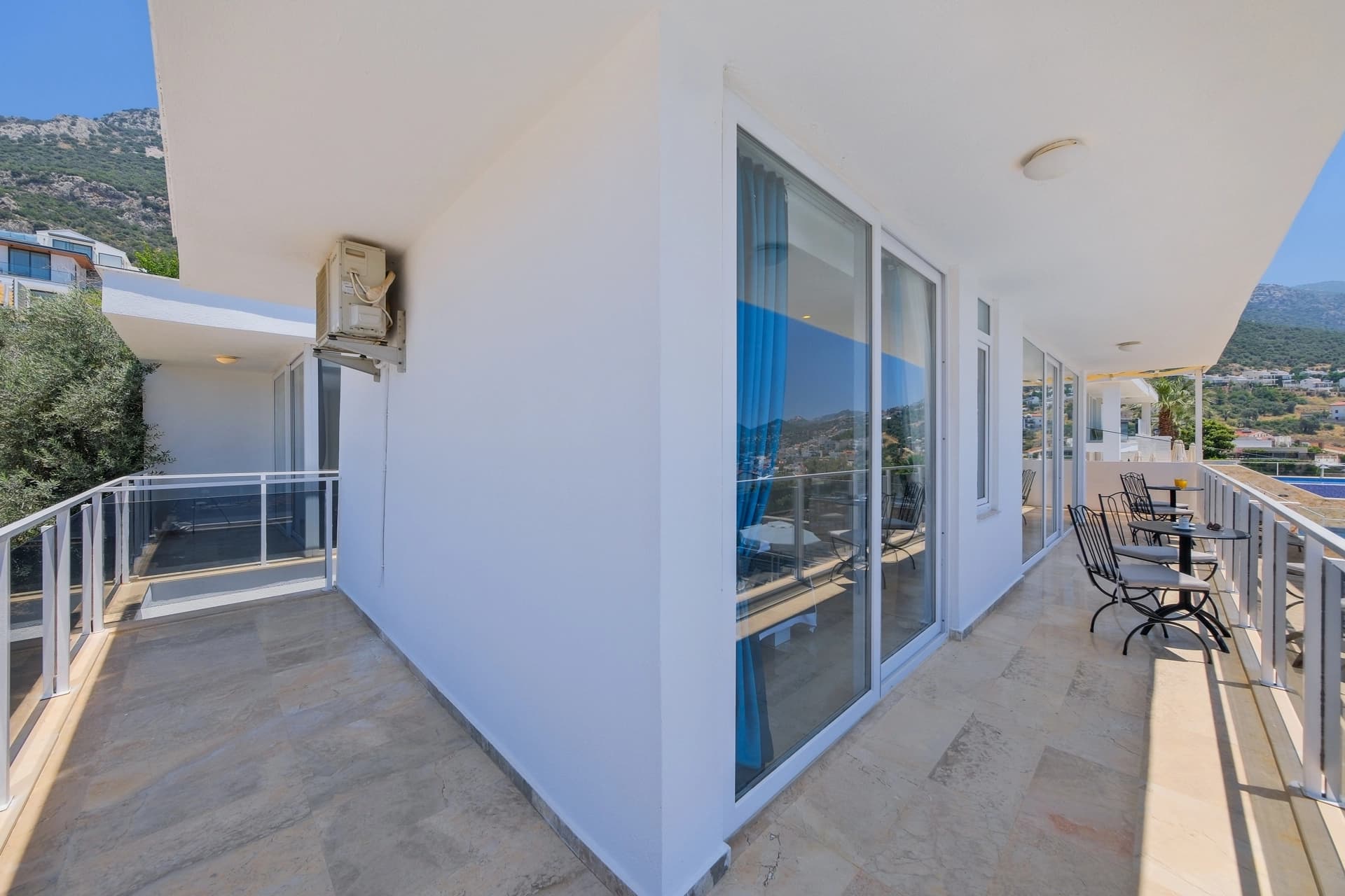 Villa Lumiere 2 Özel Havuzlu 34