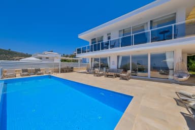 Villa Lumiere 2 Özel Havuzlu 46