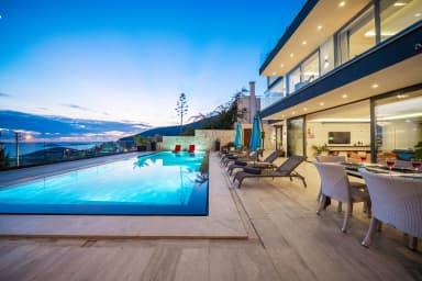 Villa Cratos Korunaklı Havuz 99