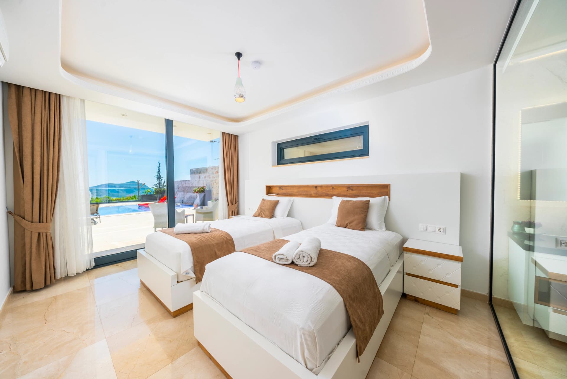 Villa Cratos Korunaklı Havuz 73