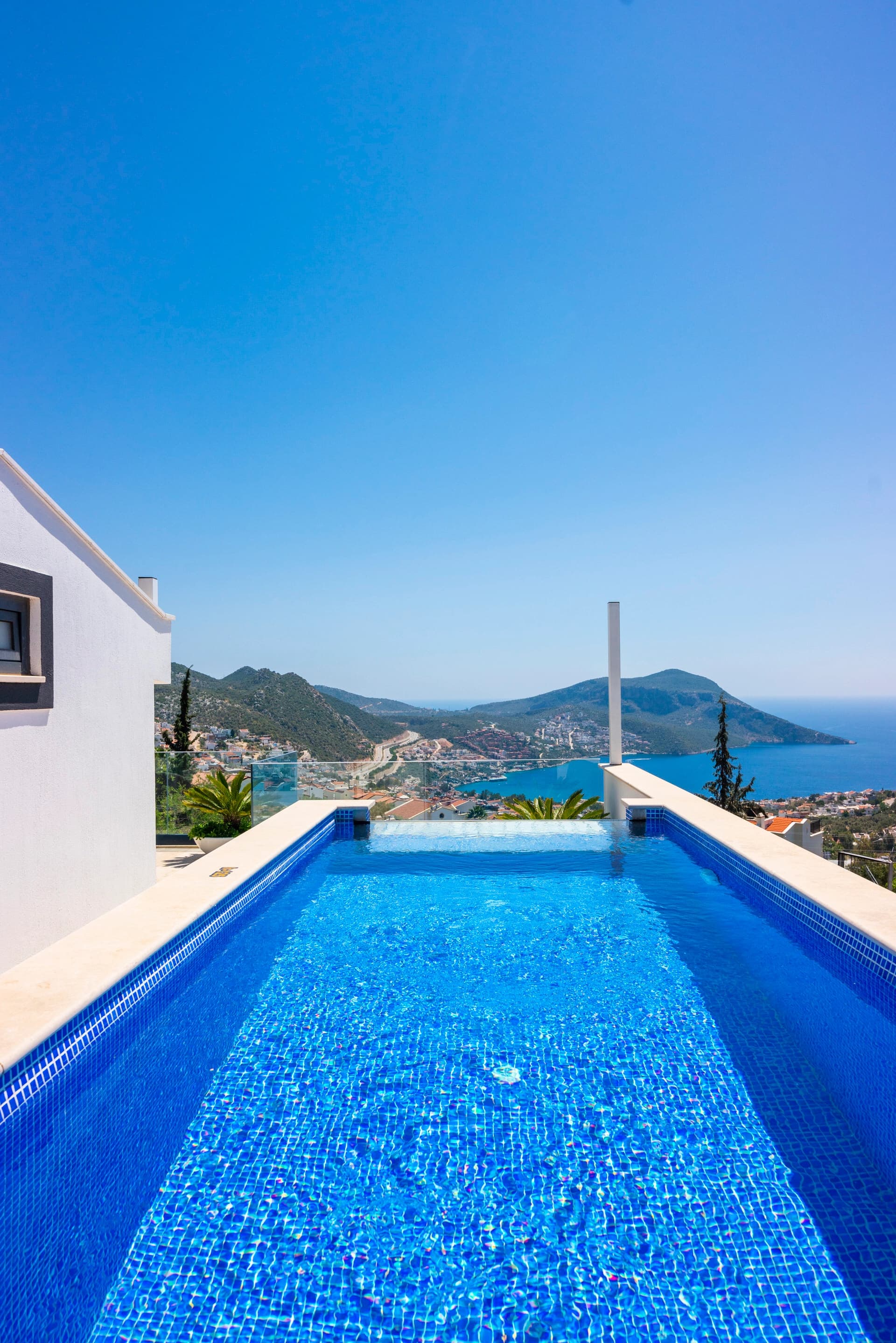 Villa Cratos Korunaklı Havuz 81