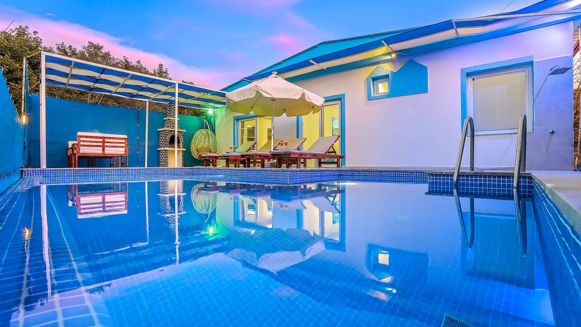 Villa Ekinezya Korunaklı Havuz 87