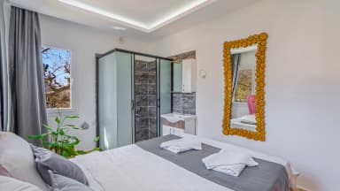 Villa Ekinezya Korunaklı Havuz 95