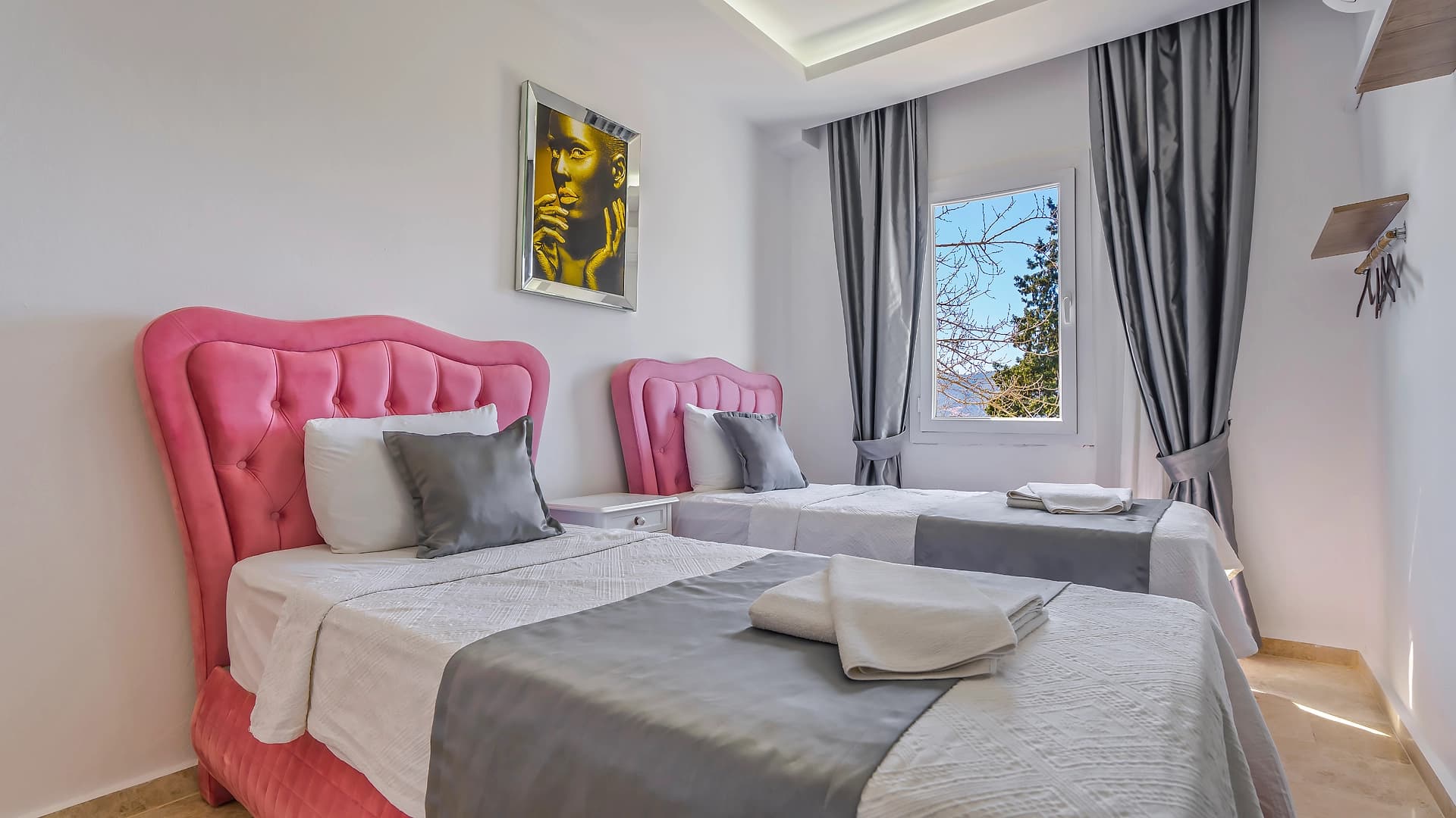 Villa Ekinezya Korunaklı Havuz 33