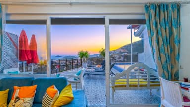 Suit Karmen Tatil Villası 50