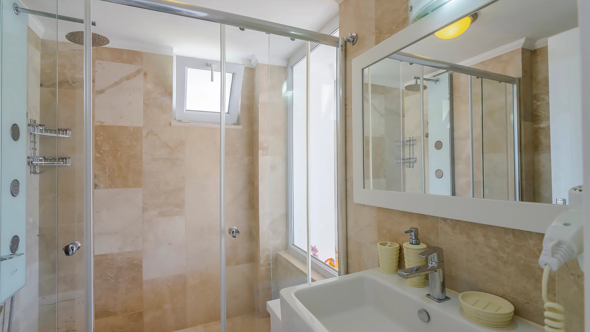 Suit Karmen Özel Havuzlu 86