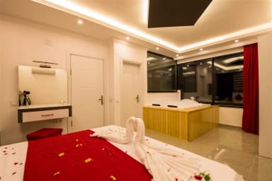 Villa Çağla Korunaklı Havuz 24